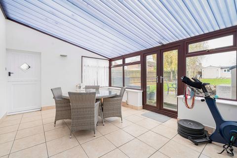 1 Biddlesden Road, Westbury, Brackley, NN13 5JL