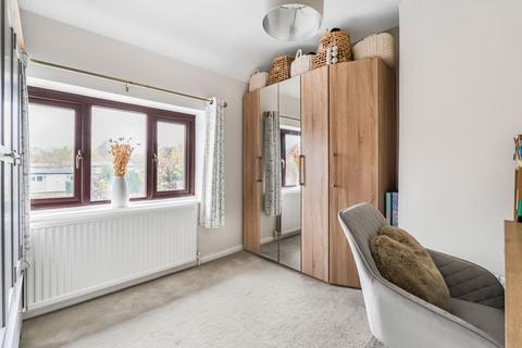 1 Biddlesden Road, Westbury, Brackley, NN13 5JL