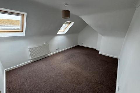 2 bedroom flat to rent, Bargates, Christchurch