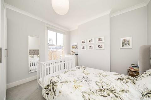 2 bedroom flat for sale, Bovill Road, London SE23