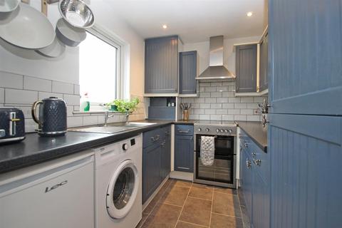 3 bedroom semi-detached house for sale, Wood Street, Ryde