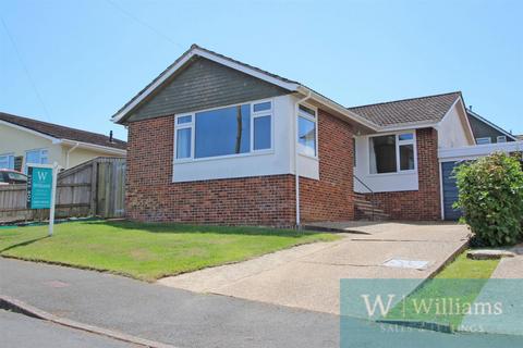 3 bedroom detached bungalow for sale, Verwood Drive, Binstead  CHAIN FREE