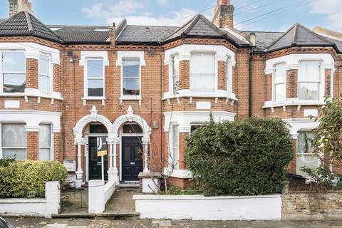 2 bedroom flat to rent, Carminia Road, London SW17