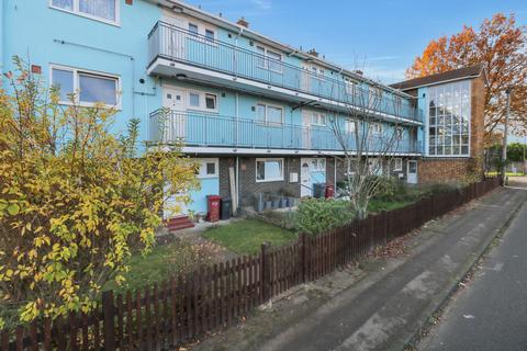 1 bedroom flat for sale, Rokesby Road, Slough SL2