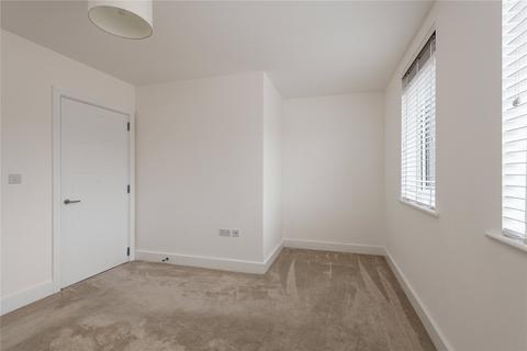 2 bedroom end of terrace house to rent, Jupiter Road, Milton Regis, Sittingbourne, Kent, ME10