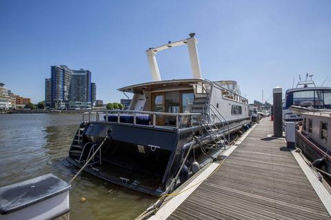 2 bedroom houseboat for sale, Imperial Wharf Marina, Imperial Wharf, London, SW6