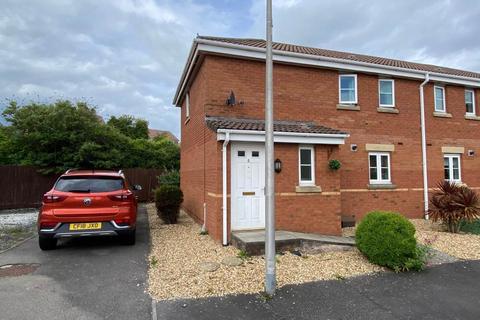 2 bedroom house to rent, Maes Slowes Leyes, Rhoose Point, Vale of Glamorgan