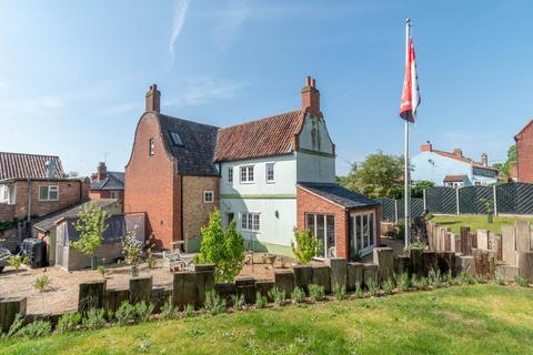 5 bedroom character property for sale, Oak Street, Fakenham, NR21