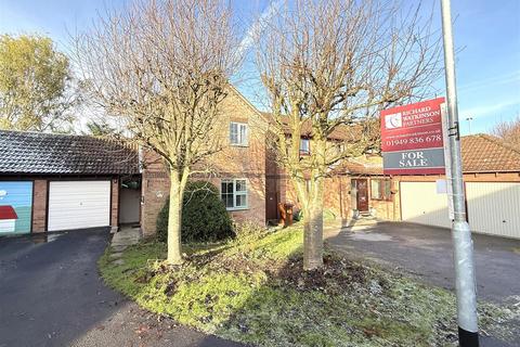 3 bedroom link detached house for sale, Walnut Road, Bottesford