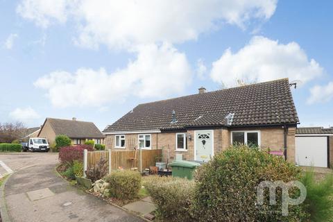 2 bedroom semi-detached bungalow for sale, Lime Tree Avenue, Wymondham NR18