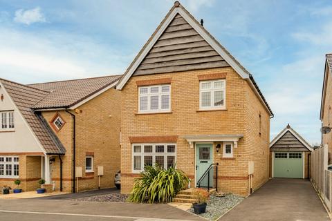 3 bedroom detached house for sale, Honeysuckle Avenue, Leckhampton, Cheltenham, GL53