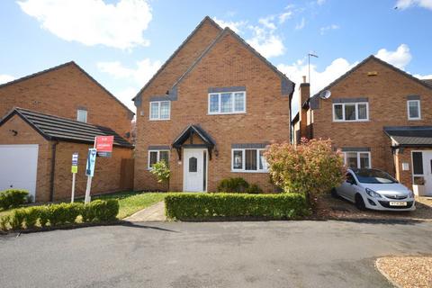 4 bedroom house to rent, Ablett Close, Thrapston