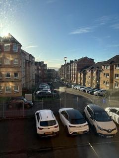 2 bedroom flat to rent, Finlay Drive, Glasgow, G31