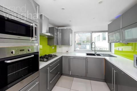 2 bedroom flat for sale, London Road, Preston, Brighton, East Sussex, BN1