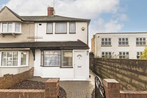 3 bedroom house to rent, Hampton Road West, Feltham TW13