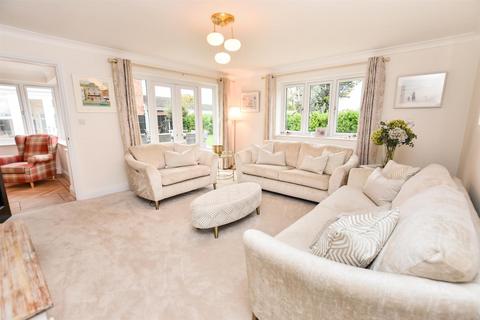 4 bedroom house for sale, Fambridge Road, North Fambridge