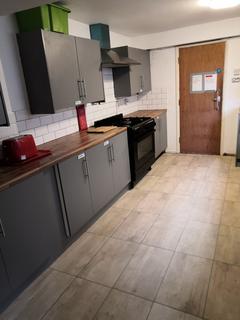 6 bedroom house to rent, Bristol BS11