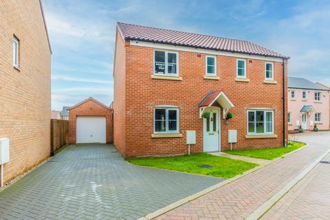 3 bedroom detached house for sale, Nuthatch Road, Sprowston