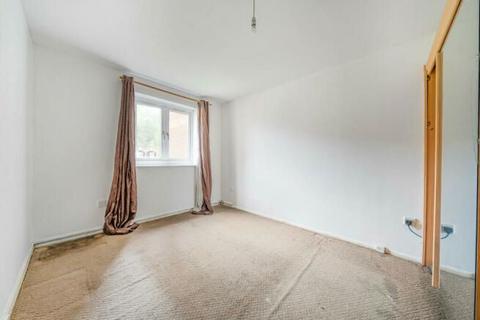 2 bedroom flat for sale, Liden Close, Walthamstow E17