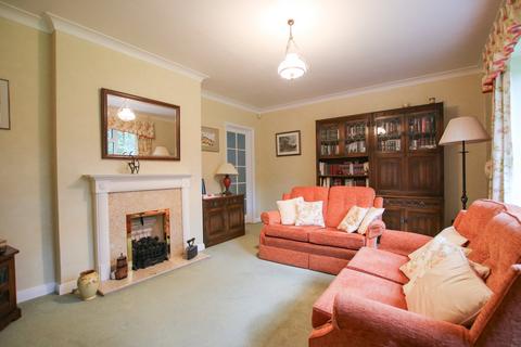 3 bedroom detached house for sale, London Road, Wokingham, RG40