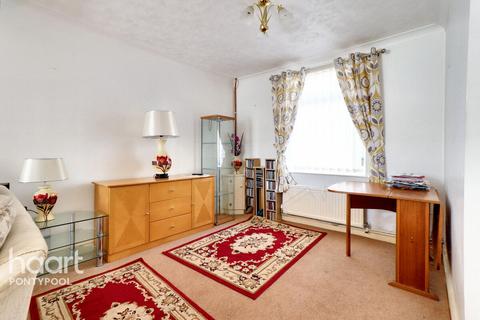 2 bedroom terraced house for sale, Llanover Road, Pontypool