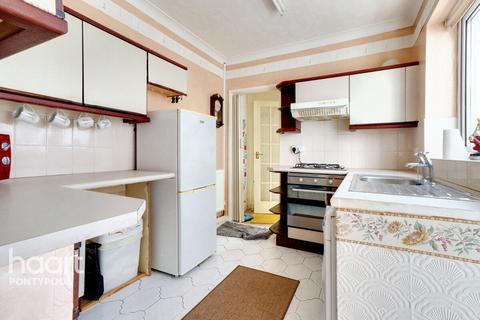 2 bedroom terraced house for sale, Llanover Road, Pontypool