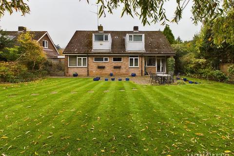 4 bedroom detached house for sale, The Holdings, Hatfield AL9