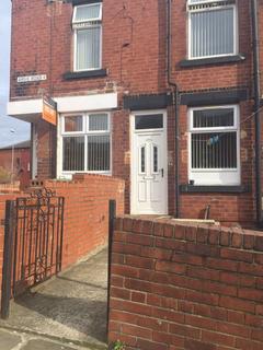 3 bedroom end of terrace house to rent, Leeds LS4