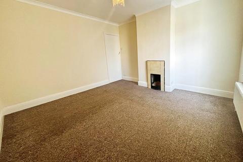 2 bedroom terraced house to rent, Whitwell Crescent, Stocksbridge, Sheffield, S36 1GD