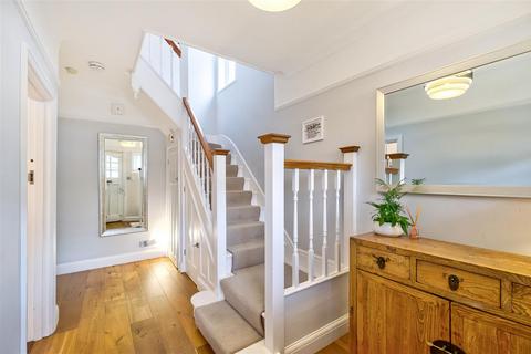 4 bedroom semi-detached house for sale, Overton Drive, Wanstead