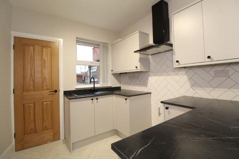 2 bedroom terraced house to rent, Bramcote Street, Nottingham NG7