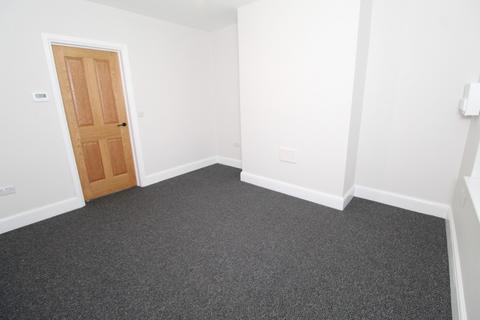 2 bedroom terraced house to rent, Bramcote Street, Nottingham NG7