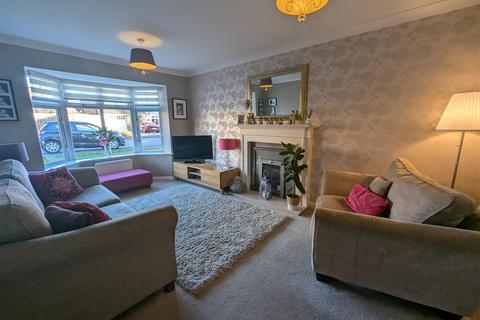 4 bedroom detached house for sale, Redruth Drive, Darlington