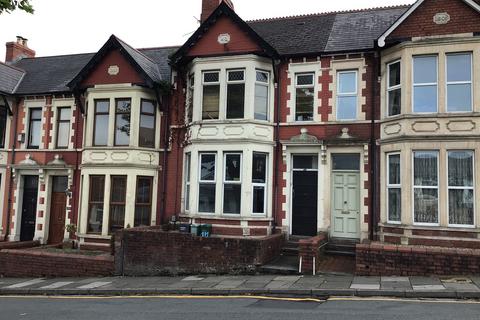 2 bedroom ground floor flat to rent, Barry Road, Barry, The Vale Of Glamorgan. CF62 9BG