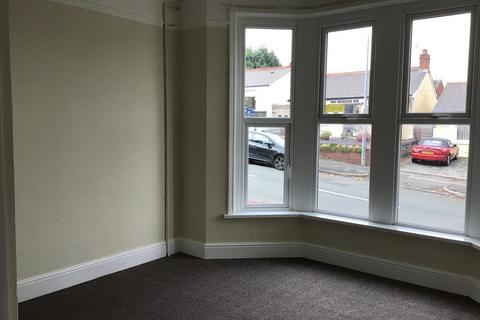 2 bedroom ground floor flat to rent, Barry Road, Barry, The Vale Of Glamorgan. CF62 9BG