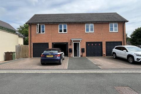 2 bedroom detached house to rent, Old Riverview, Castleford WF10