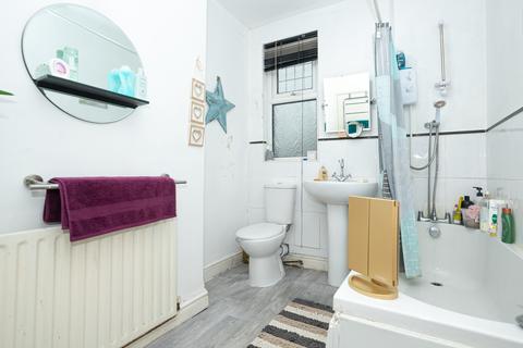 70 Poole Road, Sheffield, S9 4JQ