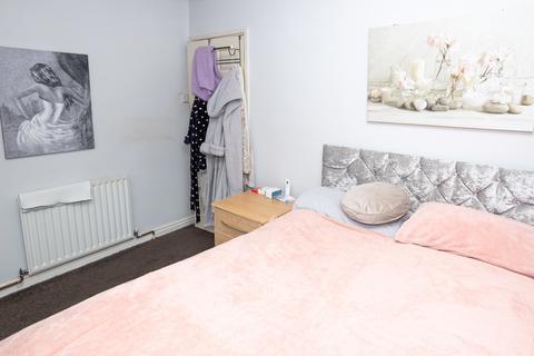 70 Poole Road, Sheffield, S9 4JQ