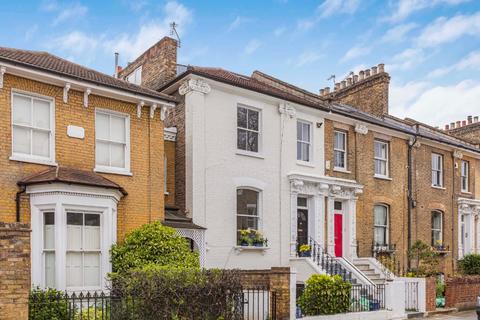 1 bedroom apartment for sale, Colvestone Crescent, London