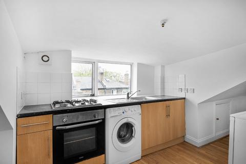 1 bedroom apartment for sale, Colvestone Crescent, London