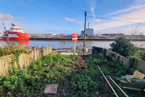 3 bedroom semi-detached house for sale, High Street, Gorleston