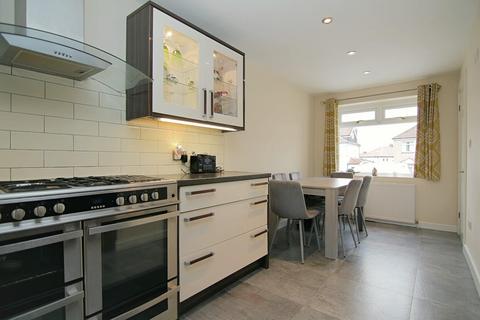 undefined, Hollin Park Drive , Calverley , LS28 5PN