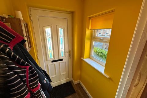 2 bedroom semi-detached house for sale, Magpie Lane, Oldham, OL4 5PB