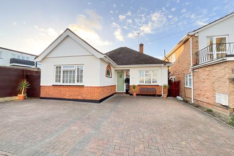 2 bedroom bungalow for sale, Leigh-on-Sea SS9