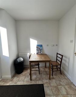 40 Brewer Mead, Chippenham, SN15 3FB
