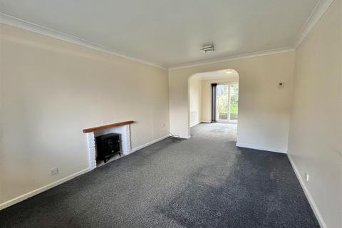 4 bedroom detached house for sale, Fresh Court, Simmondley, Glossop