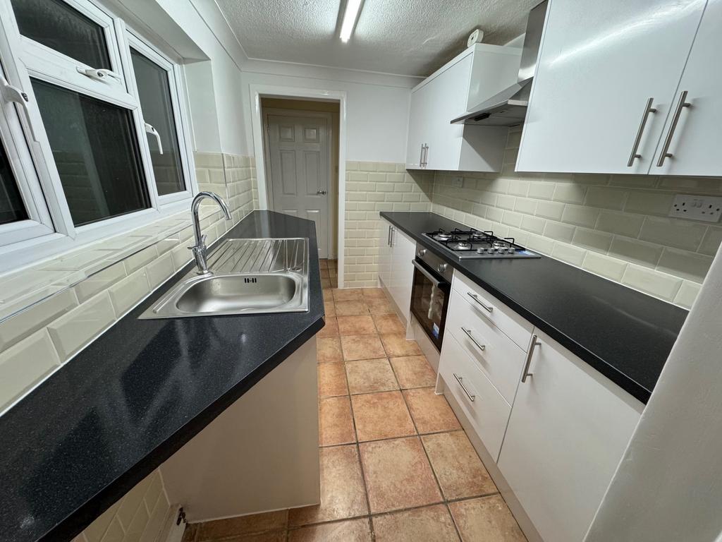 SR Kitchen 2