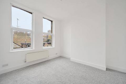 1 bedroom flat for sale, The Avenue, Ealing