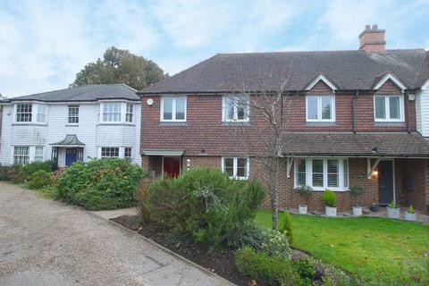 3 bedroom end of terrace house for sale, Brickmakers Meadows, St Mary's Platt, TN15