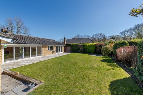 4 bedroom detached bungalow to rent, West End, Bedford MK45